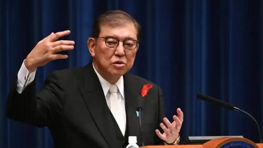 2025年新奥门管家婆资料9494333,烟花炸伤右眼案已立为刑事案件,最新核心解答落实_储蓄版V2.23